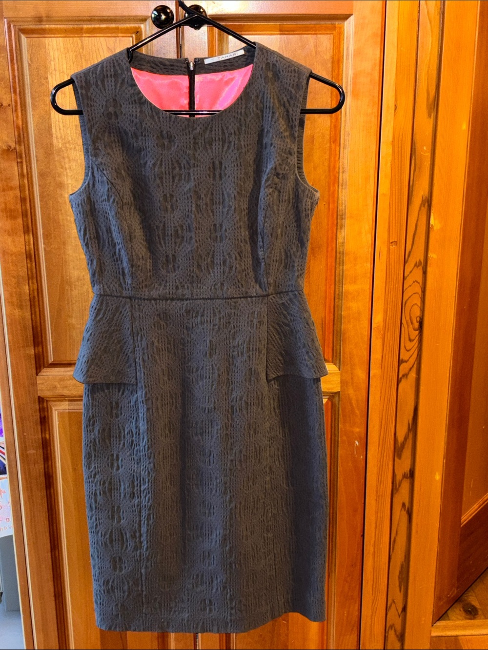 Tahari Olive Green Textured Sleeveless Peplum Midi Dress with Pink Lining